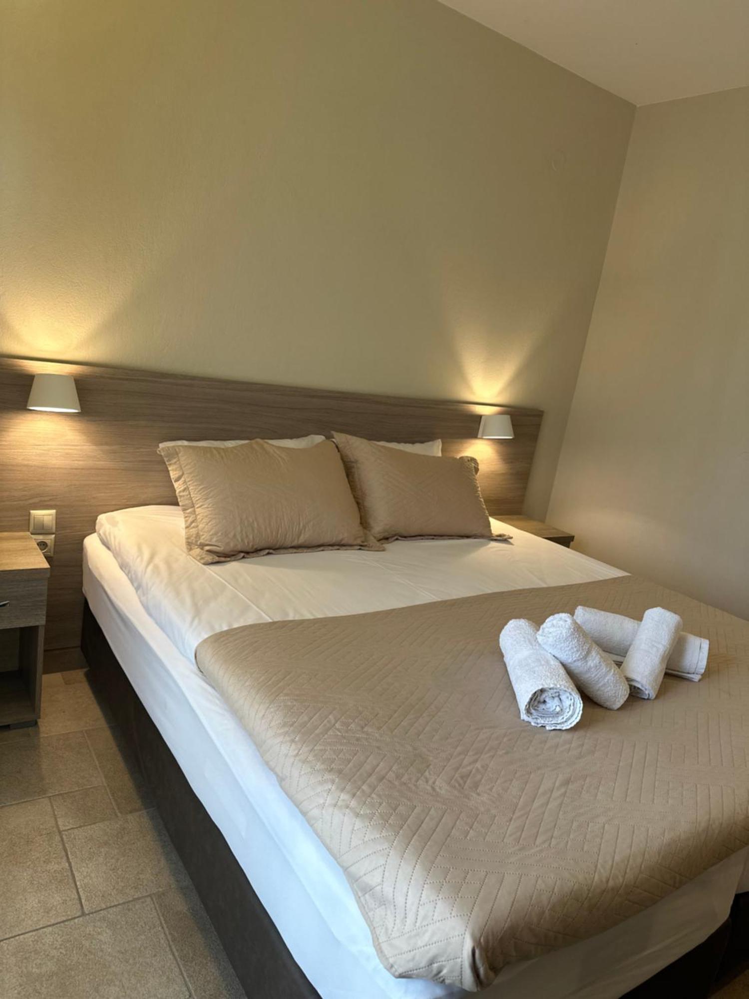 Yulia Luxury Apartments Ouranoupoli Eksteriør billede